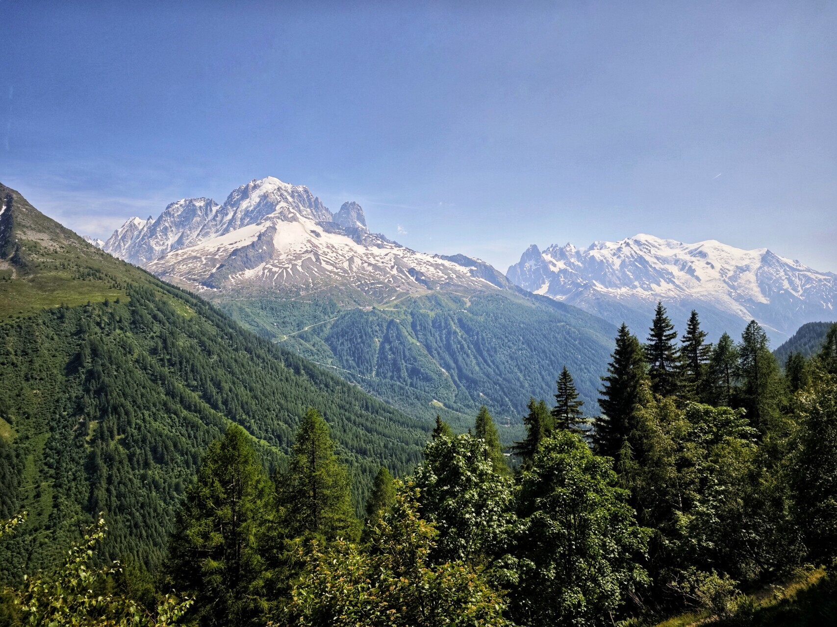 Grand Balcon Sud: TMB Stage 10, the shortest stage you will never forget