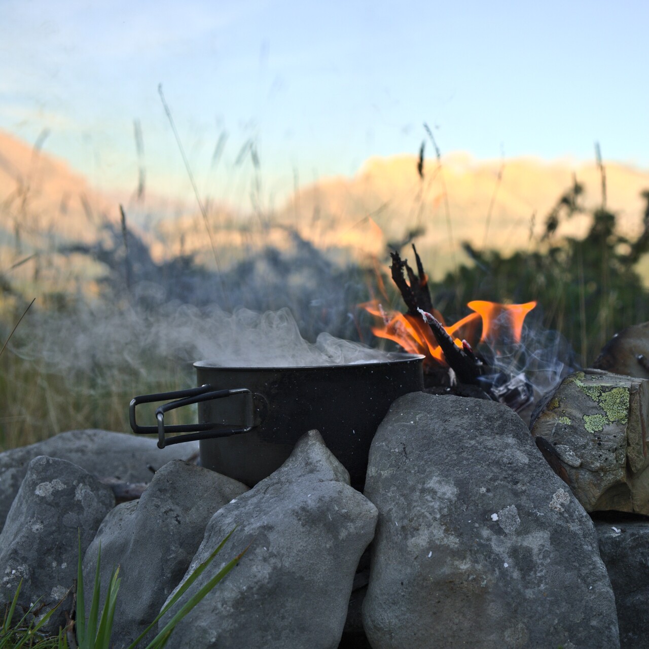 Campfire bivouac