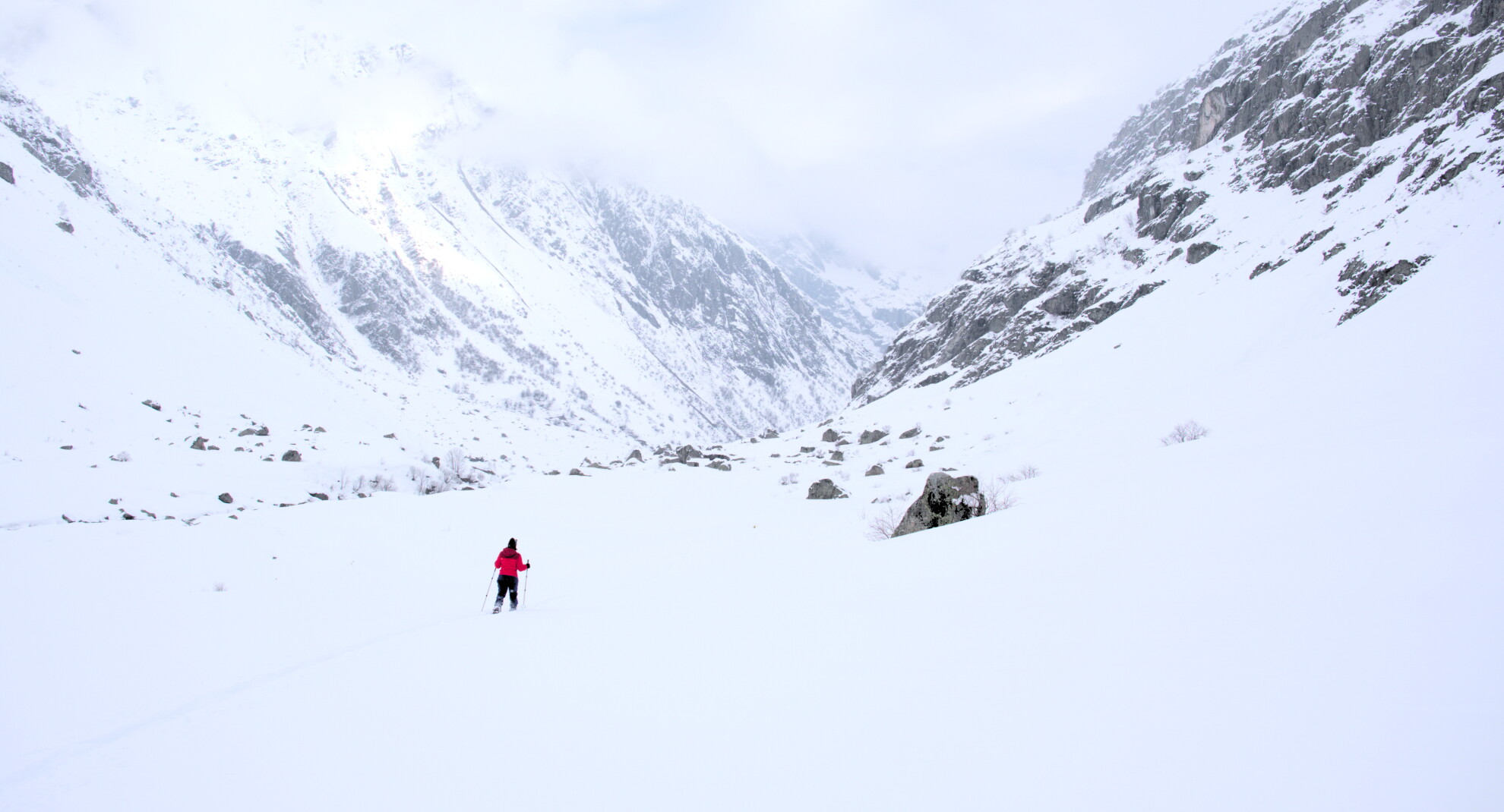 Snowshoeing in Écrins