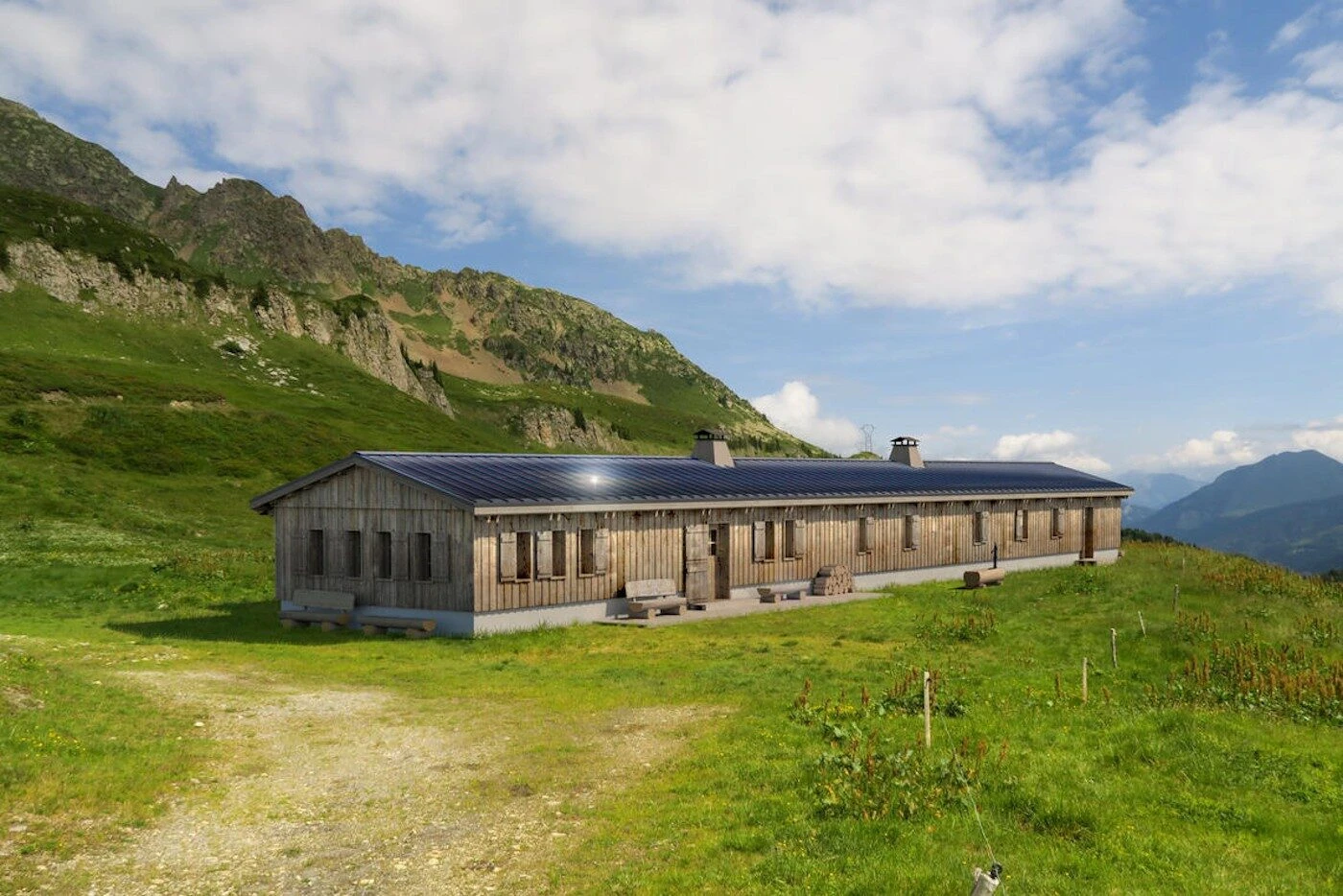 Refuge des Prés, mountain pasture above Les Contamines