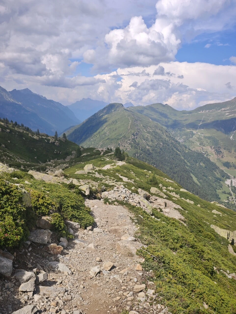 The rocky path down from the Chéserys toward Col des Montets